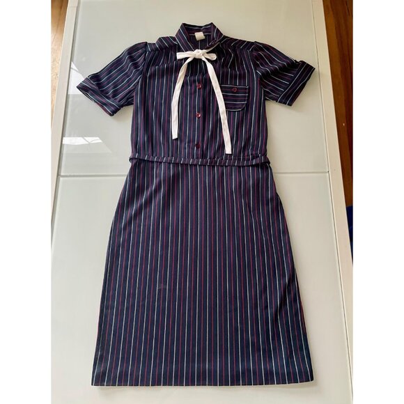 1970s Dress, Size M, Navy Pinstripe Midi Dress with Neck Tie - Picture 4 of 10